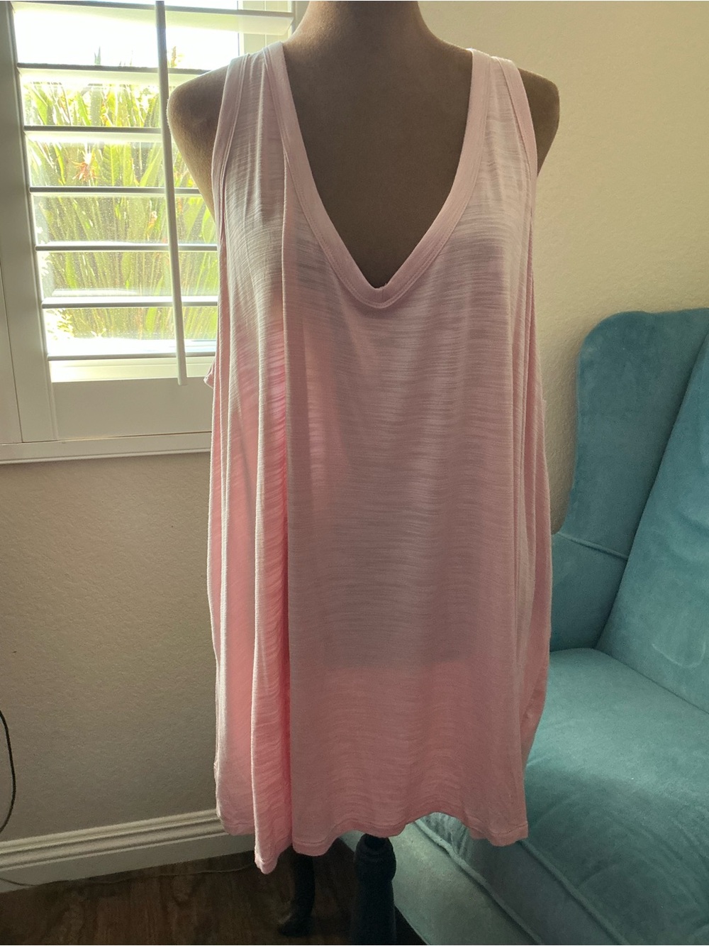 Old Navy Luxe Pale Pink V-Neck Sleeveless Tank